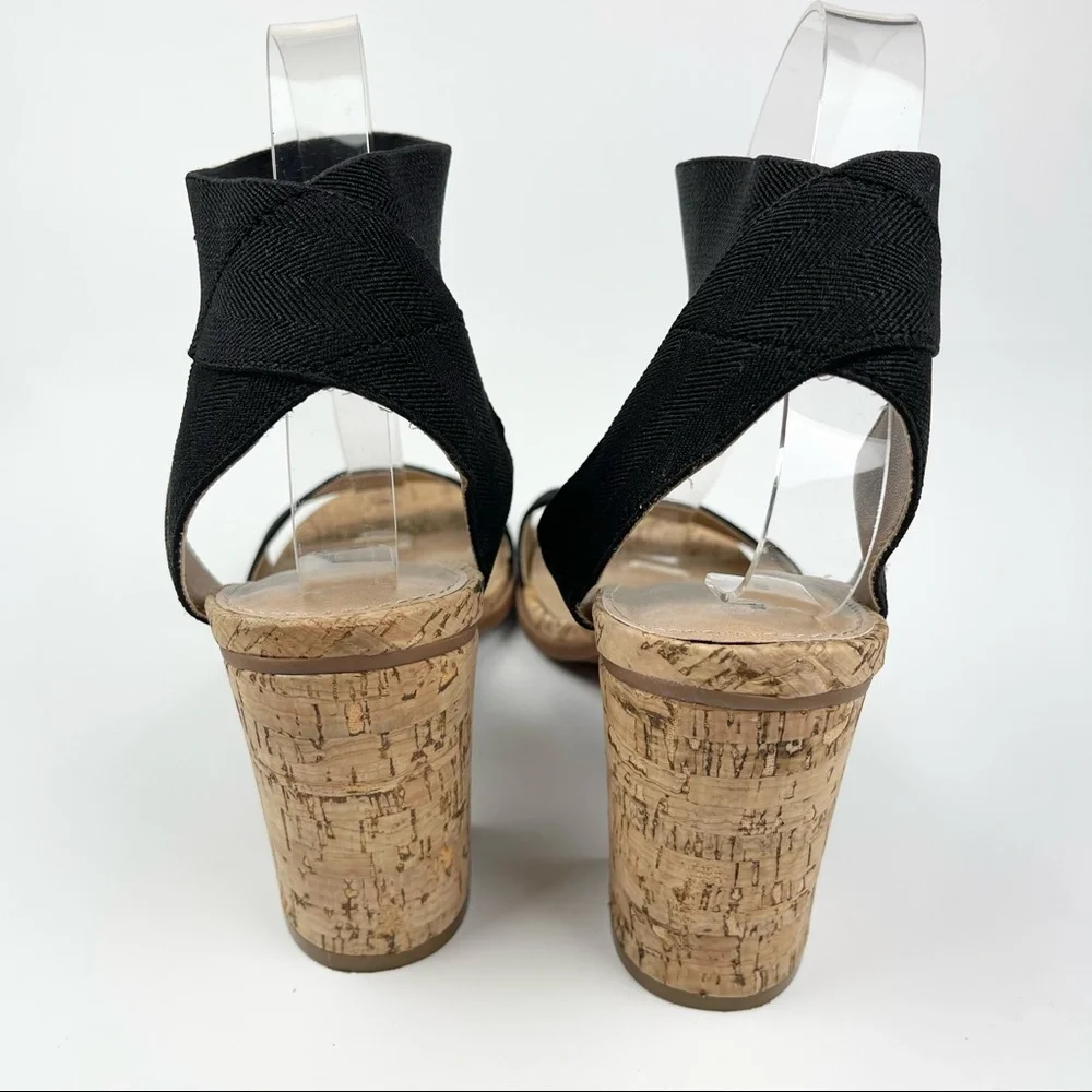 Maurices Hillary Ankle Strap Block Heel Sandal in Black - Picture 6 of 9
